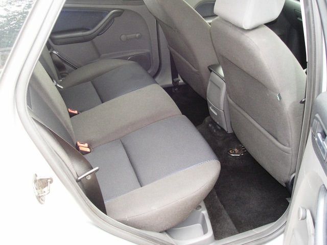 2006 Ford Focus image 6
