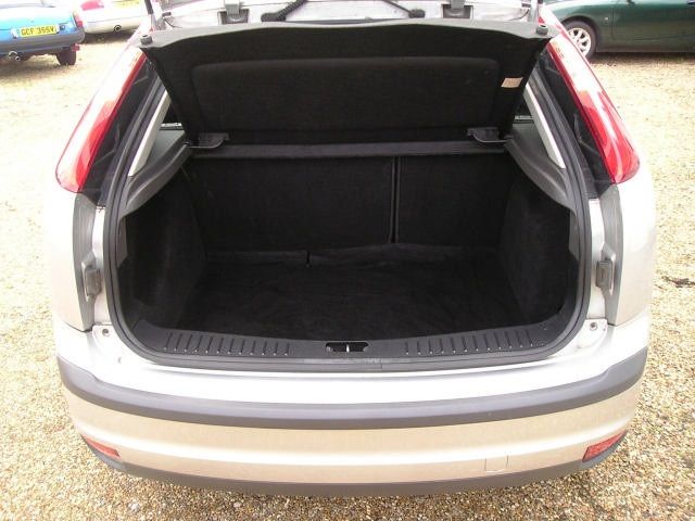 2006 Ford Focus image 7