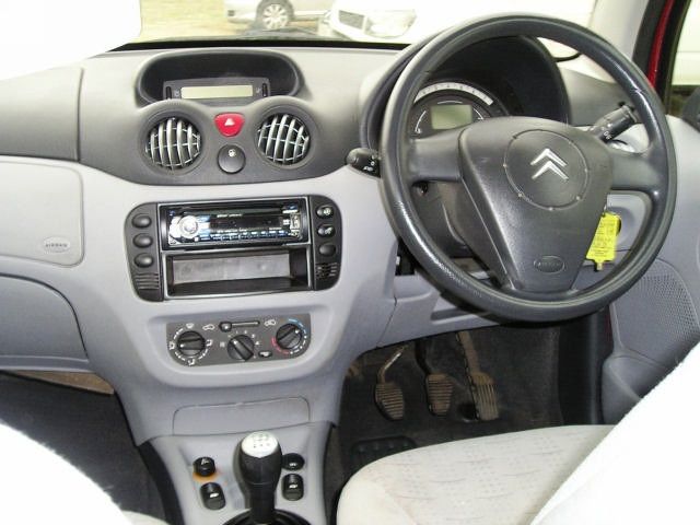 2003 Citroen C3 image 8