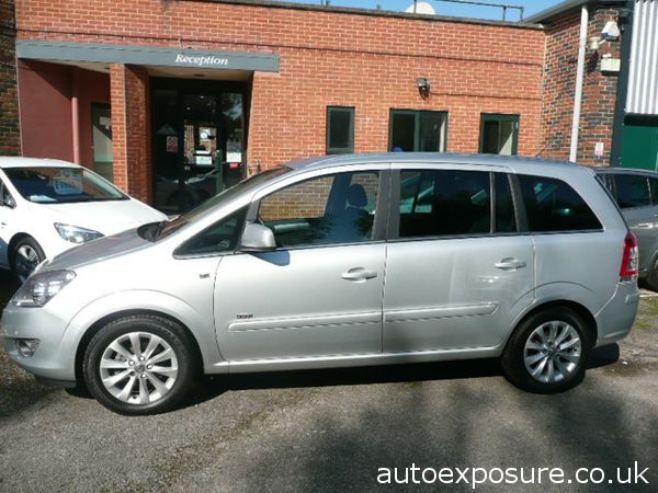 2014 VAUXHALL ZAFIRA 1.8i image 3