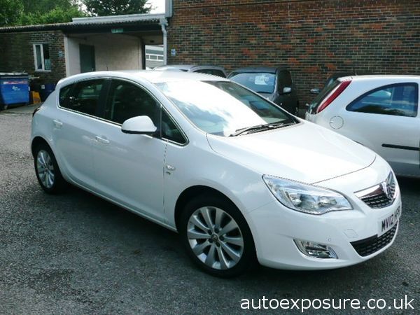 2012 VAUXHALL ASTRA 1.6i 16V SE image 1