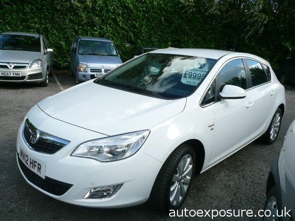 2012 VAUXHALL ASTRA 1.6i 16V SE image 3