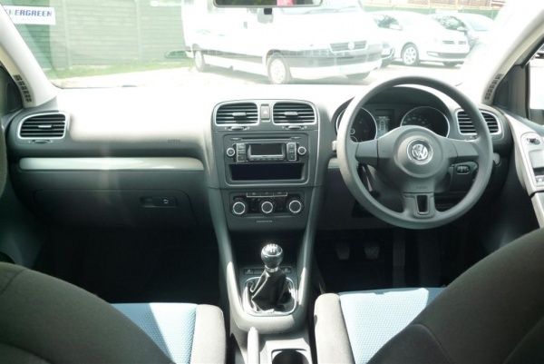 2012 Volkswagen Golf S TDi image 6
