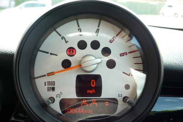 2011 Mini Cooper D image 8