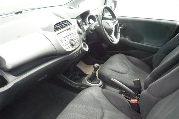 2011 Honda Jazz i-VTEC EX image 6