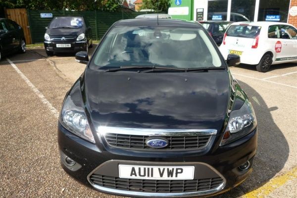 2011 Ford Focus Titanium image 2