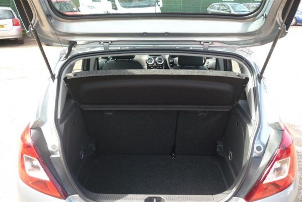 2013 Vauxhall Corsa SE image 5