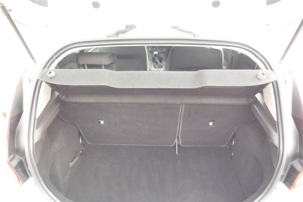 2013 Ford Fiesta Style image 5