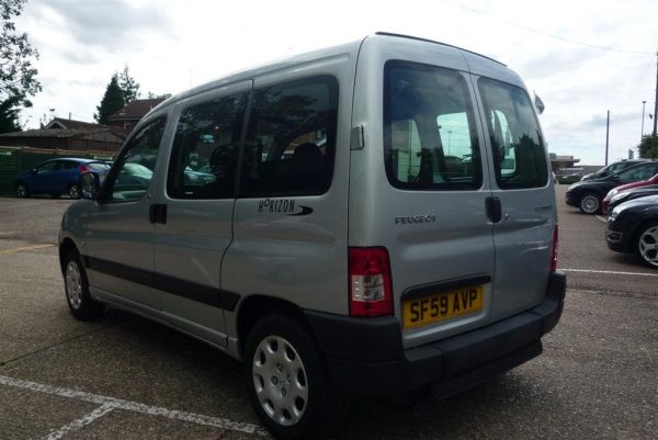 2009 Peugeot Partner Combi Horizon W.A.V image 3