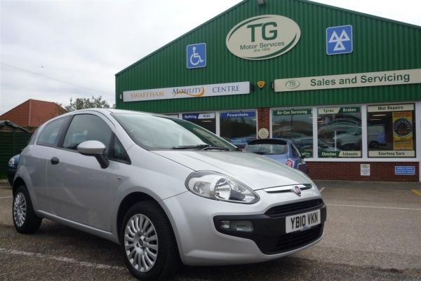 2010 Fiat Punto Evo Active image 1