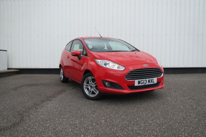 2013 Ford Fiesta image 1