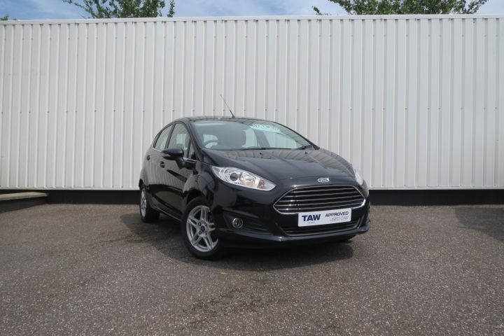 2013 Ford Fiesta image 1
