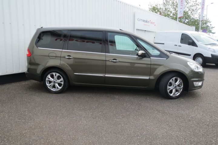 2010 Ford Galaxy image 2