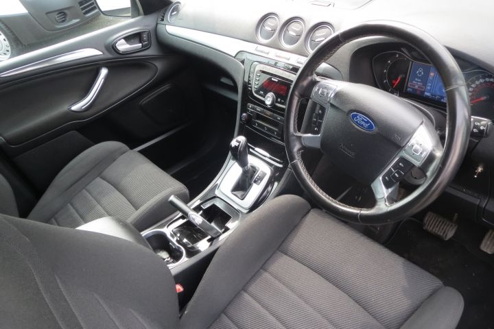 2010 Ford Galaxy image 5