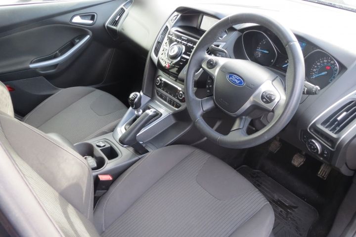 2012 Ford Focus image 6
