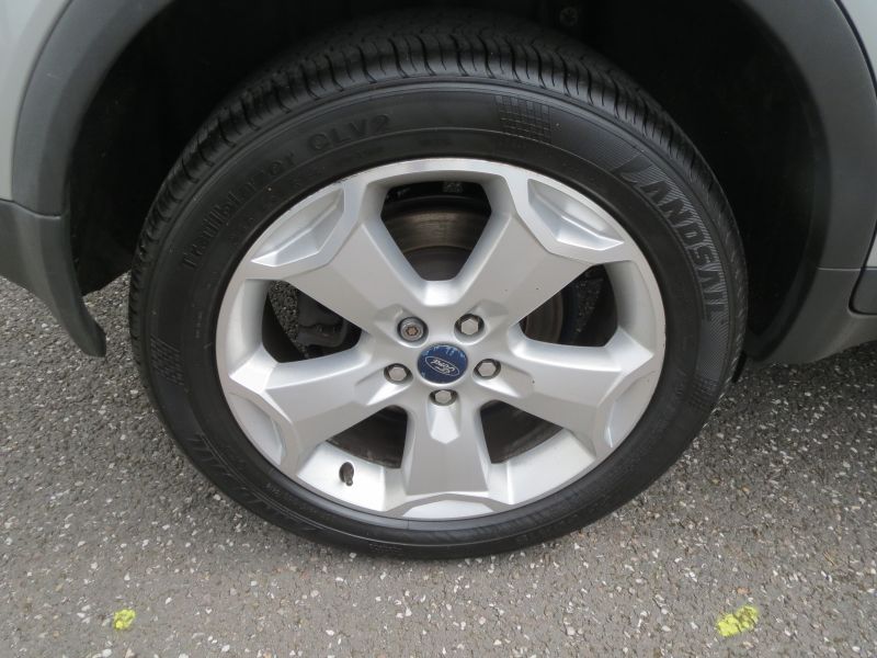 2010 Ford Kuga image 5