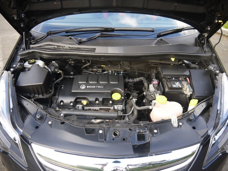 2013 Vauxhall Corsa 1.4i SRi image 9