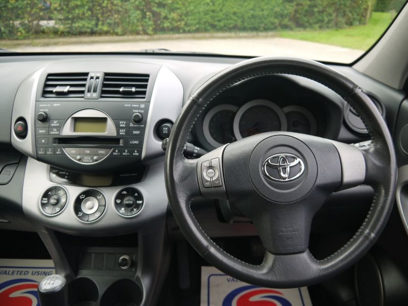2007 Toyota Rav 4 2.0 VVT-i XT-R image 5