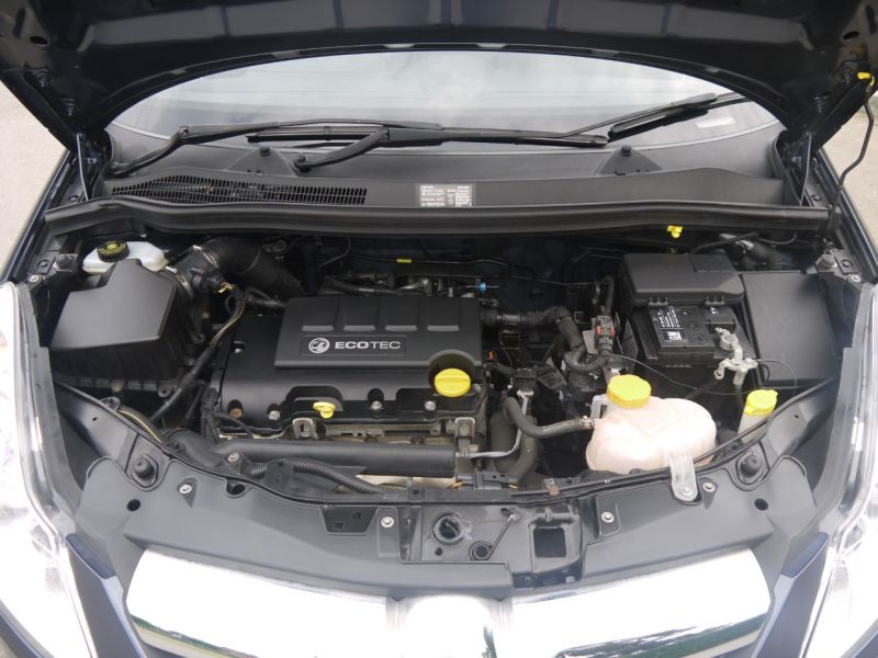 2010 Vauxhall Corsa 1.2i Energy image 8