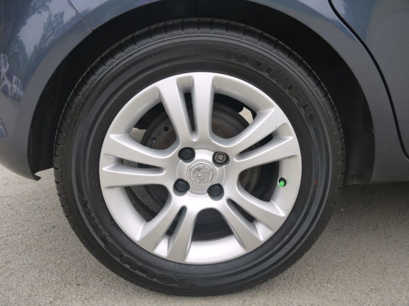 2010 Vauxhall Corsa 1.2i Energy image 9