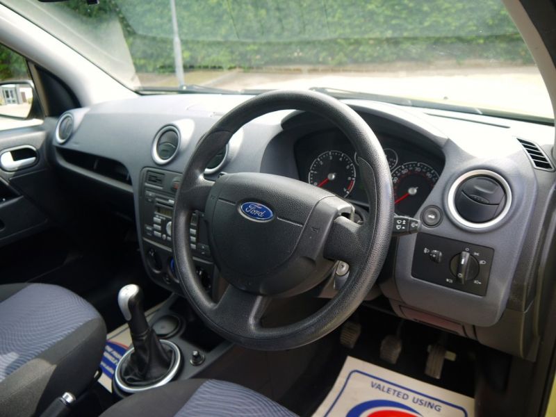 2006 Ford Fusion 1.4 Zetec Climate image 5