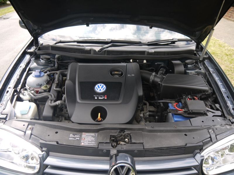 2003 Volkswagen Golf 1.9TDI PD SE image 8