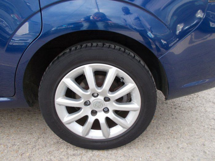 2005 Vauxhall Zafira 1.6 i 16v Club image 7