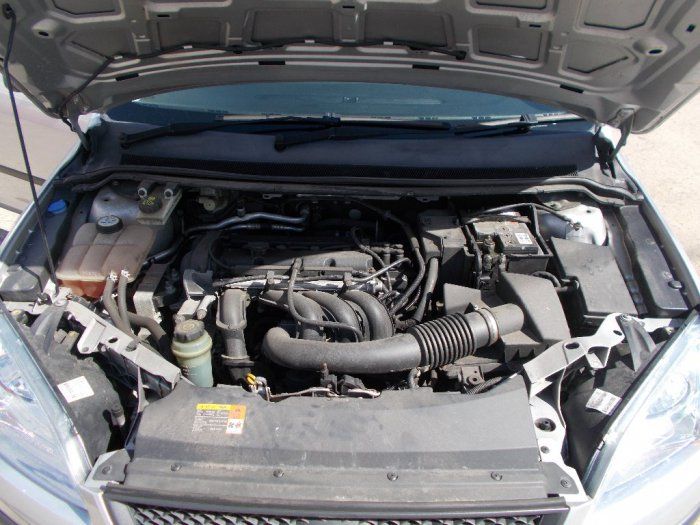 2005 Ford Focus 1.6 LX image 7