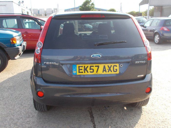 2007 Ford Fiesta 1.4 TD Zetec Climate image 4