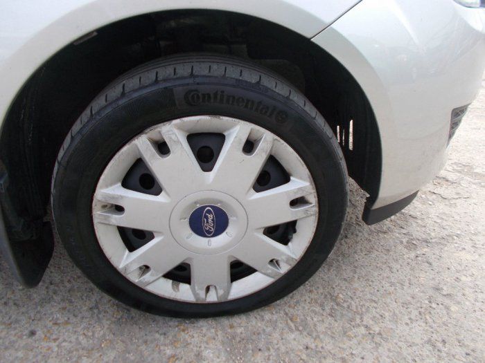 2007 Ford Fiesta 1.25 Style image 8