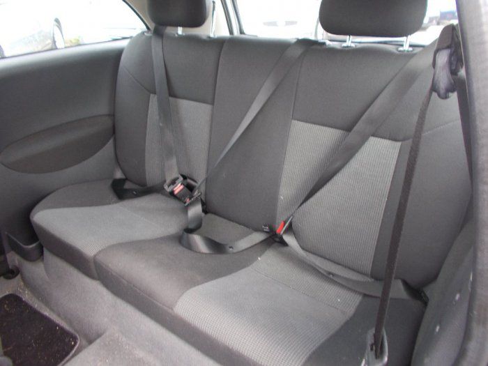 2005 Vauxhall Corsa 1.2 i 16v Design image 6