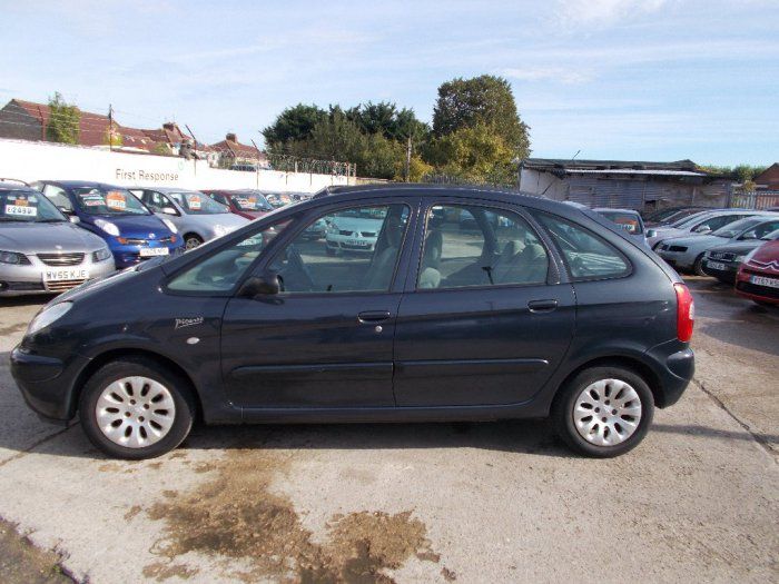 2002 Citroen Xsara Picasso 2.0 HDi Exclusive image 1
