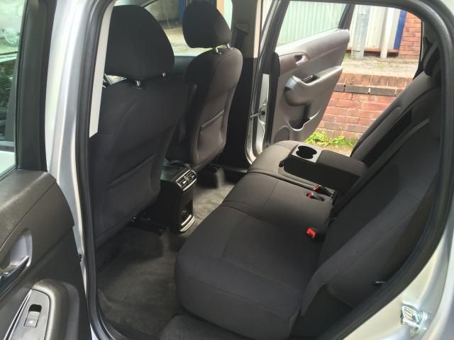 2011 CHEVROLET ORLANDO 1.8 LT image 7