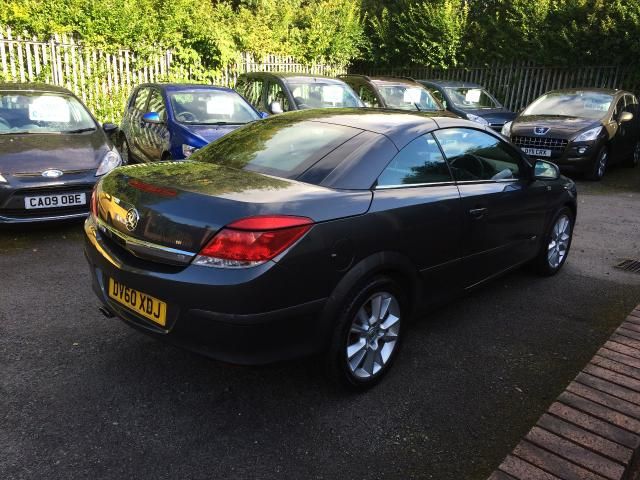 2010 VAUXHALL ASTRA 1.8 image 4