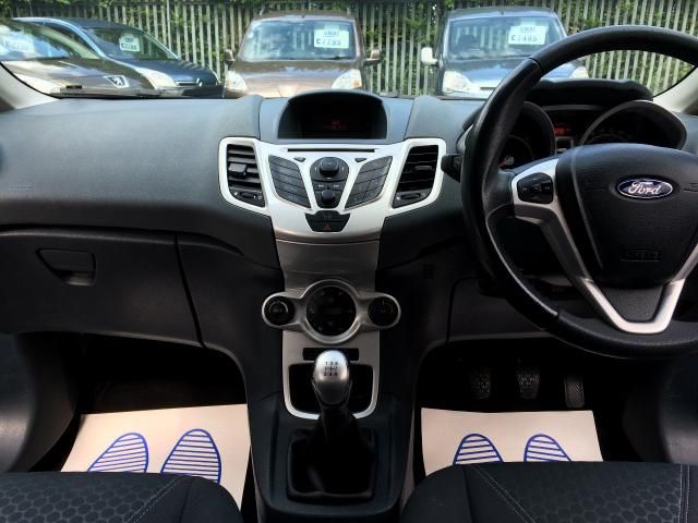 2009 FORD FIESTA 1.6 TITANIUM TDCI image 6