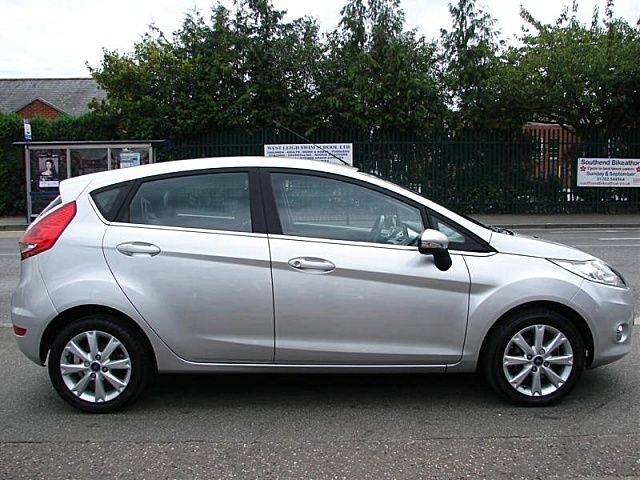 2008 Ford Fiesta 1.25 Zetec 5dr image 3