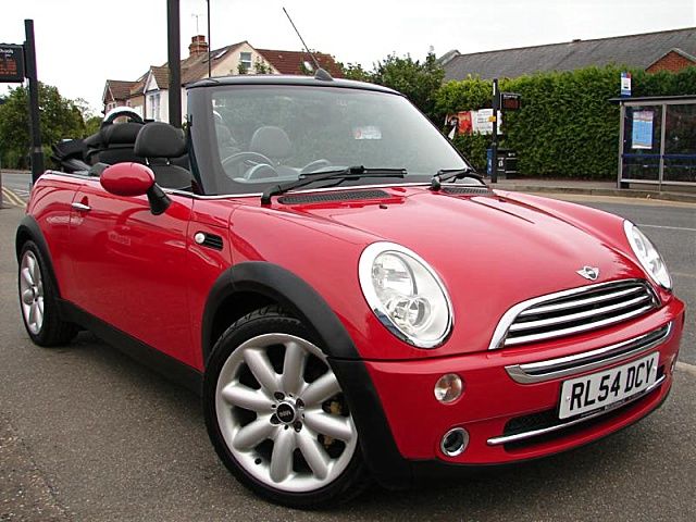 2005 MINI Convertible 1.6 Cooper image 1