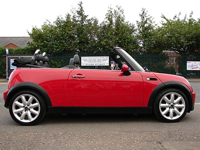 2005 MINI Convertible 1.6 Cooper image 3