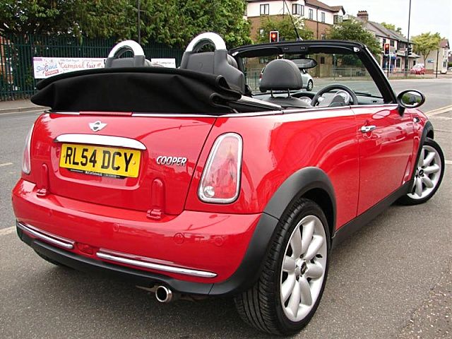 2005 MINI Convertible 1.6 Cooper image 5