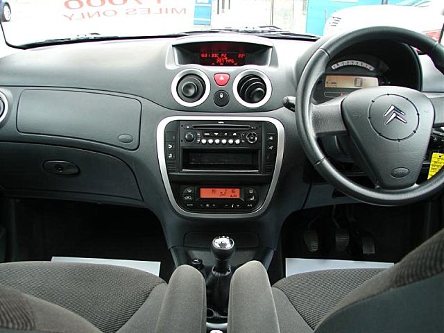 2008 Citroen C3 1.4 i 16v Exclusive 5dr image 6