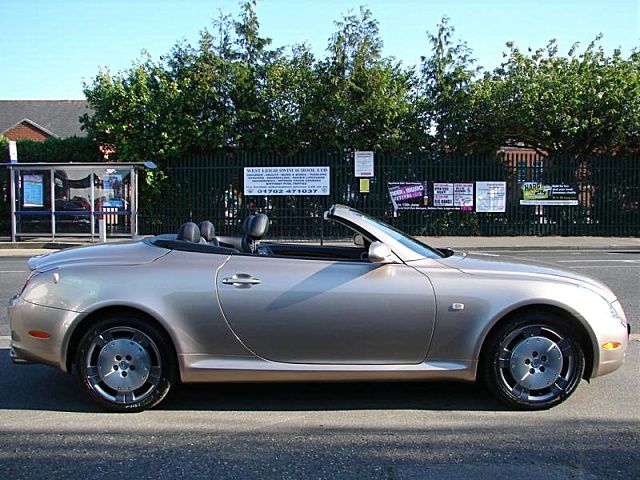 2002 Lexus SC 430 4.3 2dr image 3