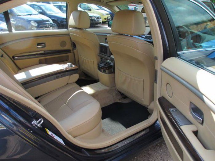 2007 BMW 7 Series 4.8 750Li 4dr Auto image 5