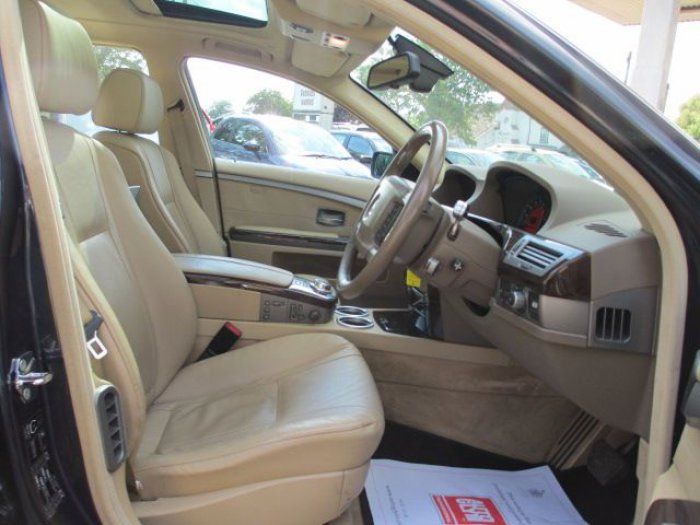 2007 BMW 7 Series 4.8 750Li 4dr Auto image 6