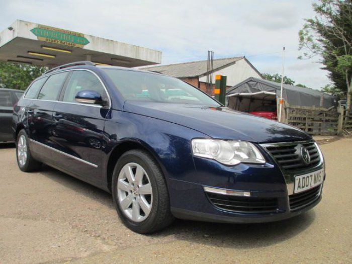 2007 Volkswagen Passat 2.0 SE TDI image 1
