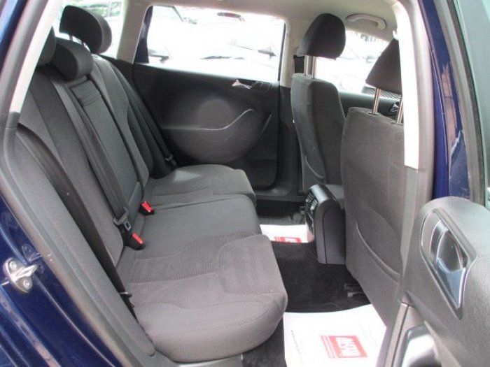 2007 Volkswagen Passat 2.0 SE TDI image 6