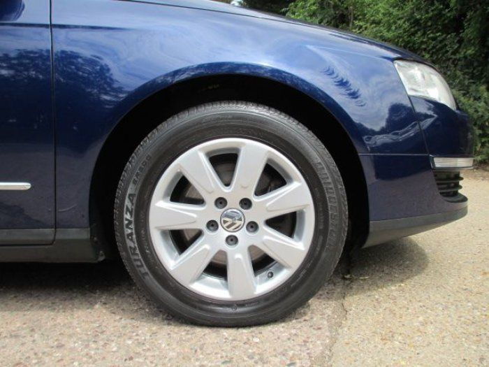 2007 Volkswagen Passat 2.0 SE TDI image 8