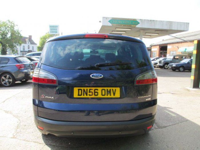 2007 Ford S-Max 2.0 TDCi Titanium 5dr image 3