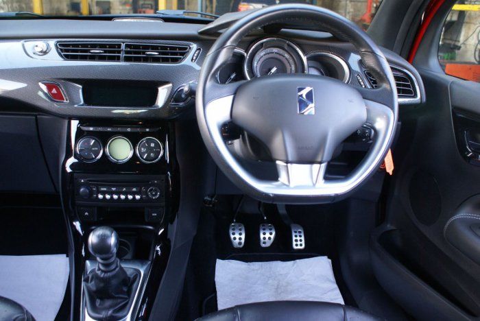 2012 Citroen DS3 1.6 e-HDi image 4