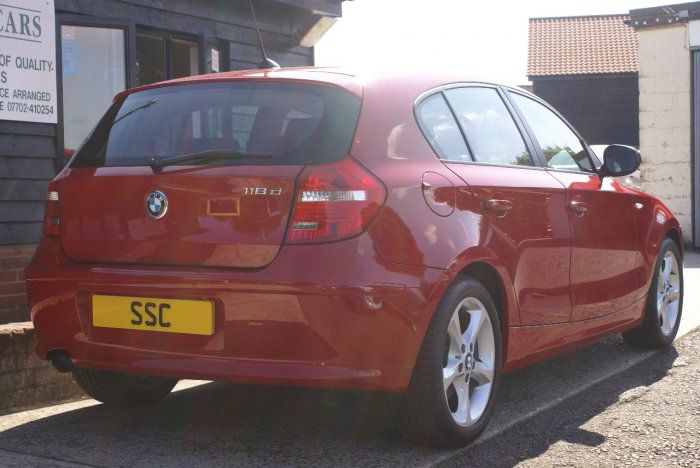 2010 BMW 1 Series 2.0 image 2