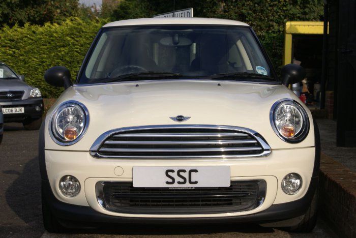2012 Mini Hatchback 1.6 image 1